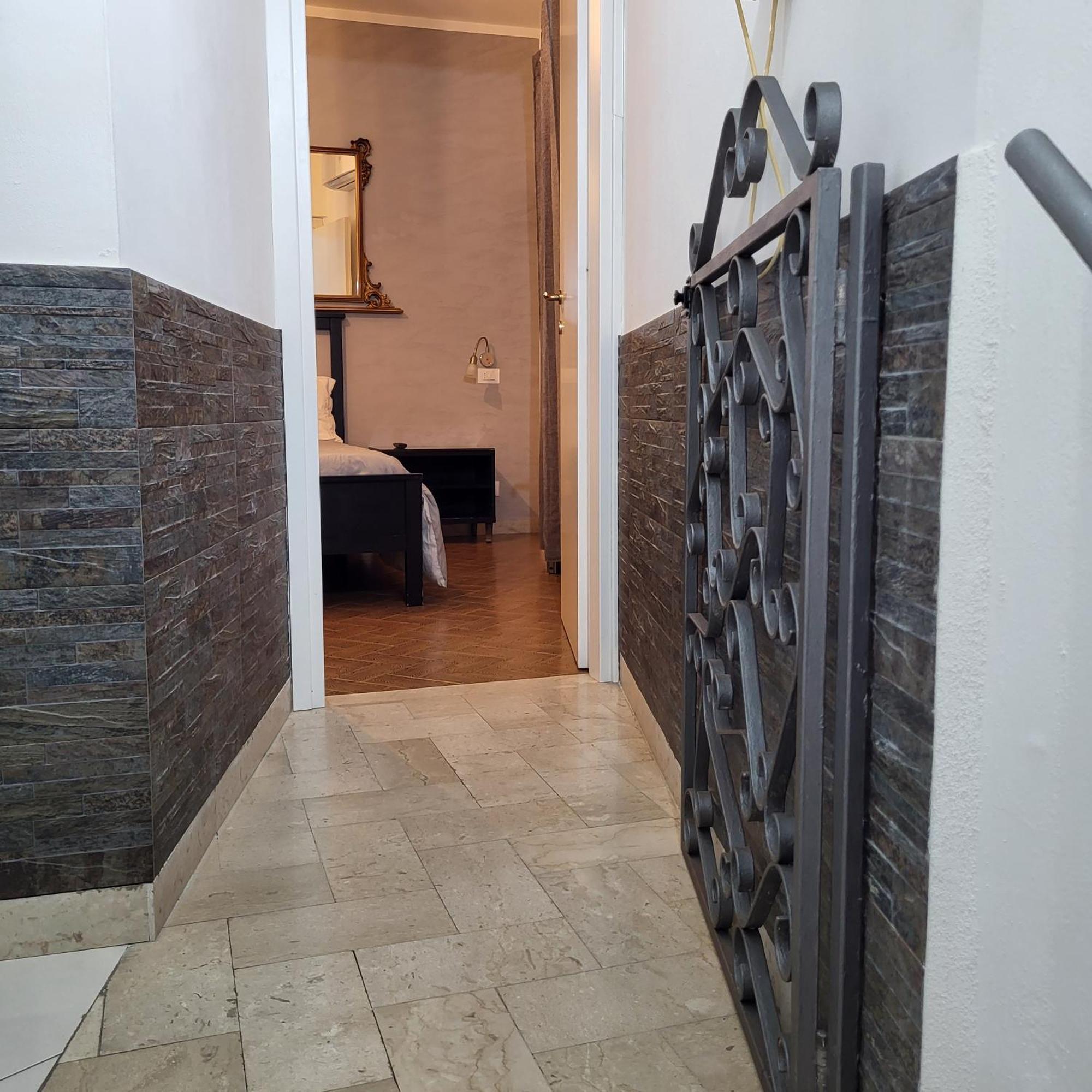 "Da Nina" Hotel Lascari Room photo